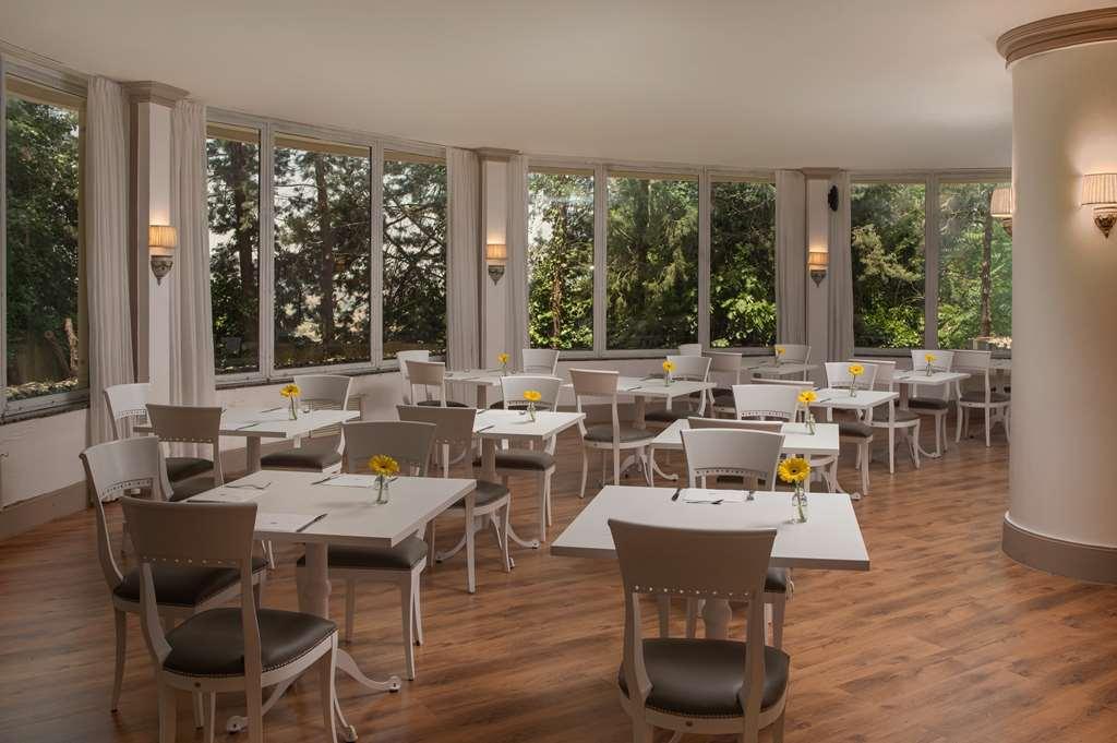 Nh Villa San Mauro Caltagirone Restoran gambar